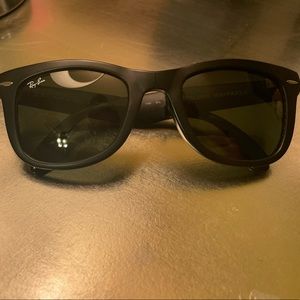 RayBan folding wayfarer polarized